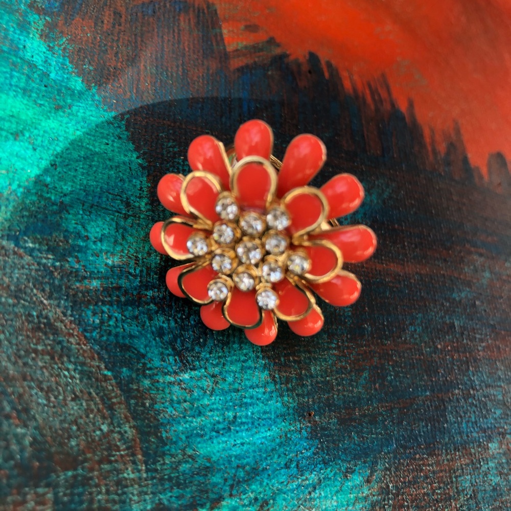 Enamel Flower Ring - Picture 3 of 5
